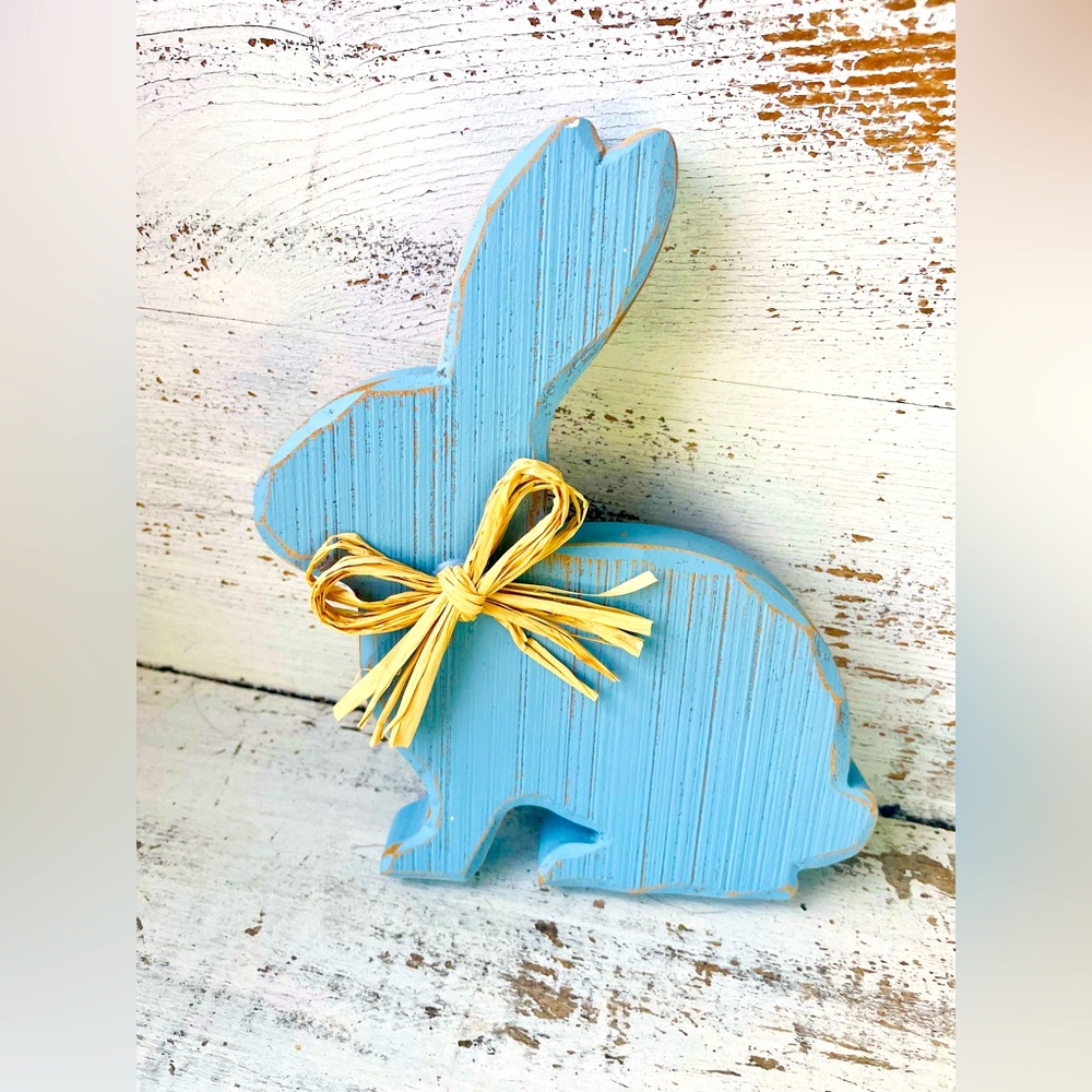 Distressed Blue Sitting Chunky Bunny